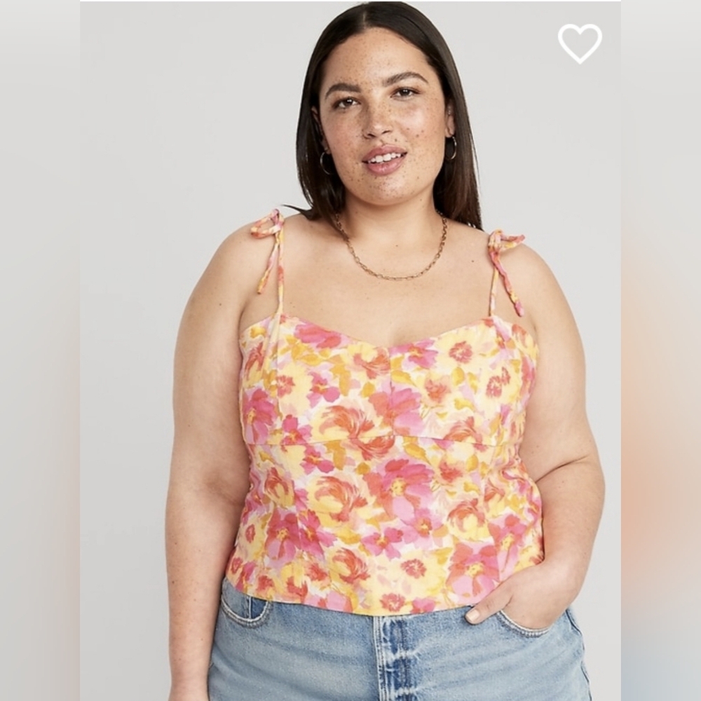 Fitted Linen-Blend Crop Top